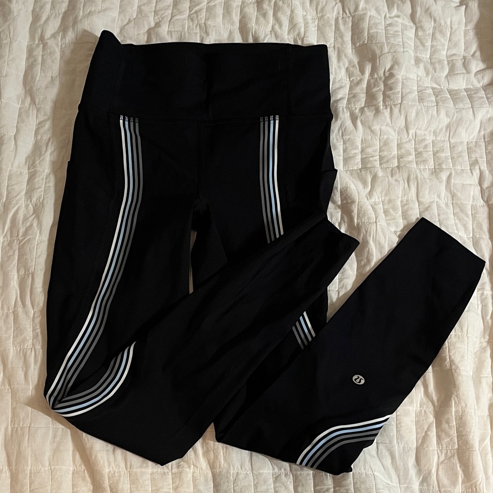 Lululemon Speed Light Tight 25"